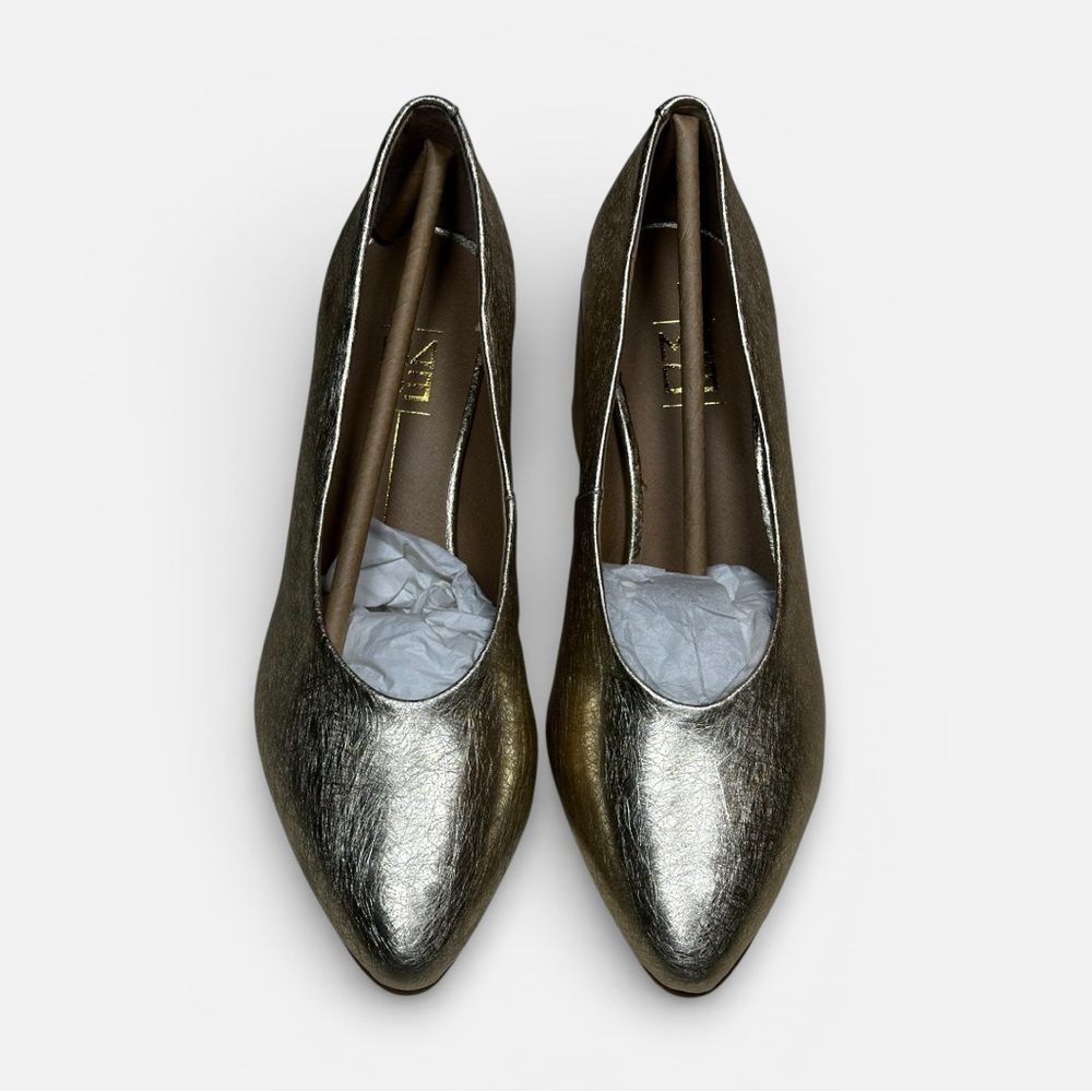 Anthropologie M4D3 Helen Metallic Leather Block Heel Pumps Gold Champagne Size 8